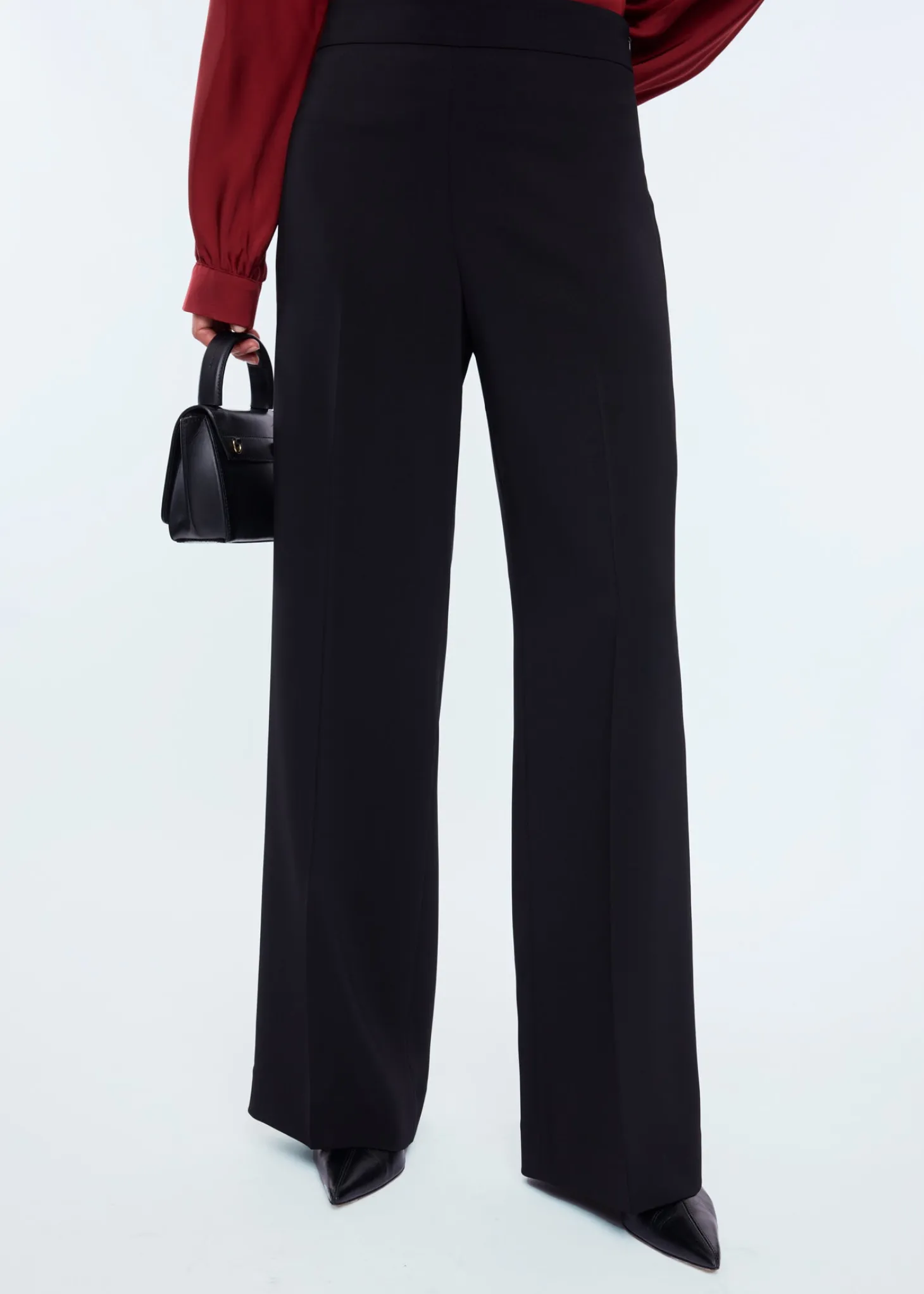 Clean crepe trousers