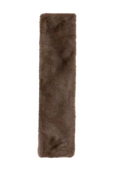 Clean faux fur scarf