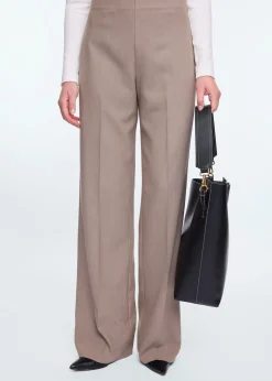 Clean soft pants