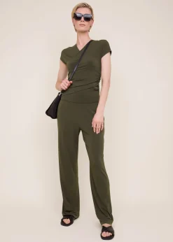 Drape travel top