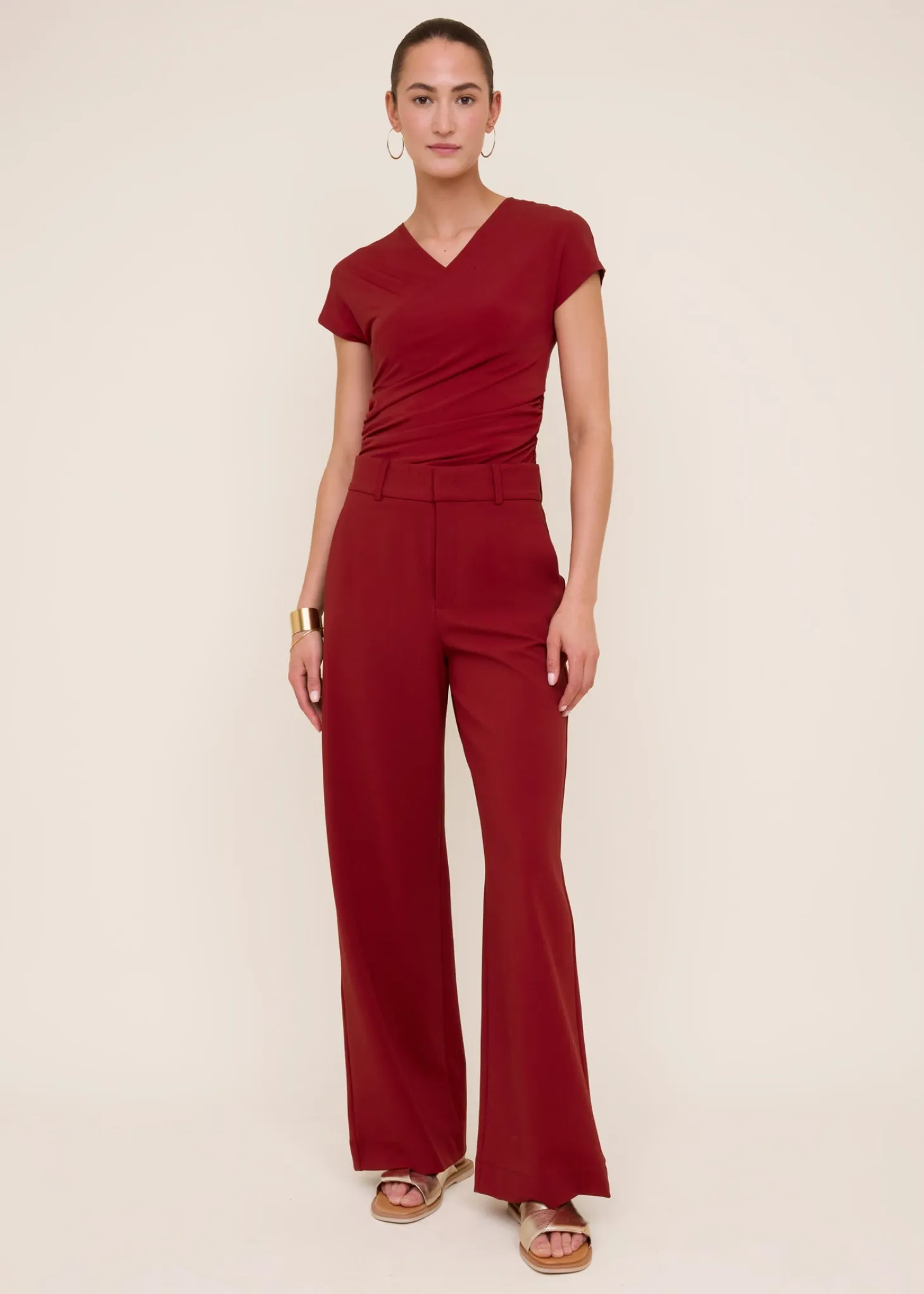 Drape travel top