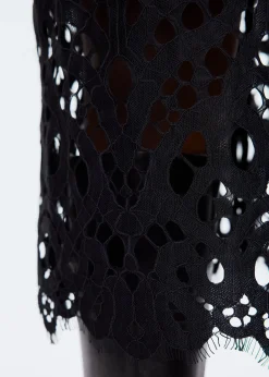 Lace pencil skirt