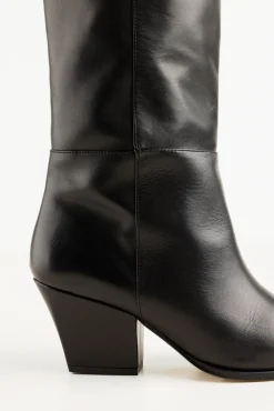 Leather boot