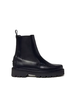 Leather chelsea boots