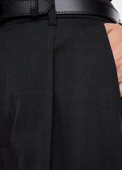 Low crotch wool chino