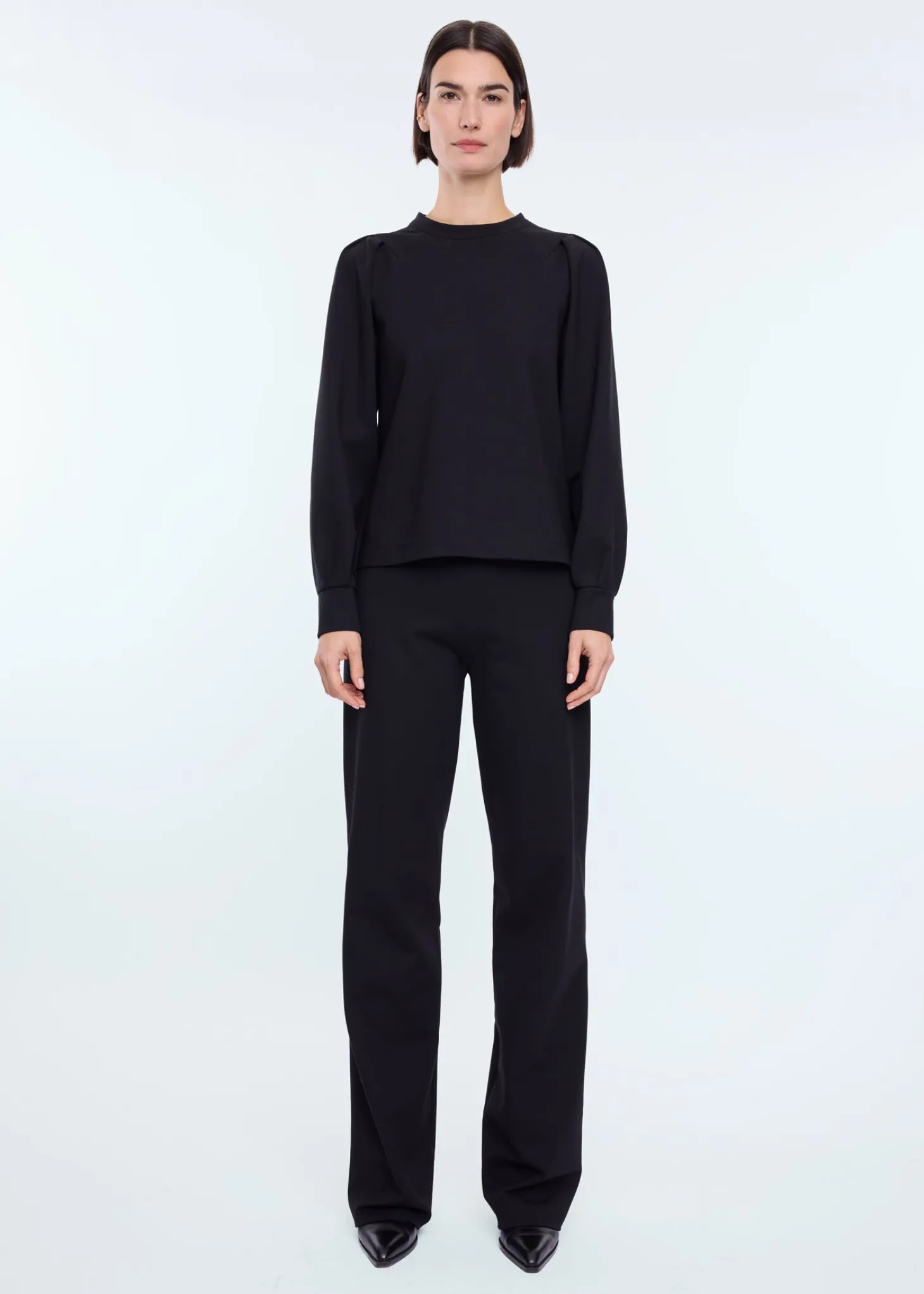 Pleated sleeve punto top