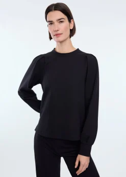 Pleated sleeve punto top