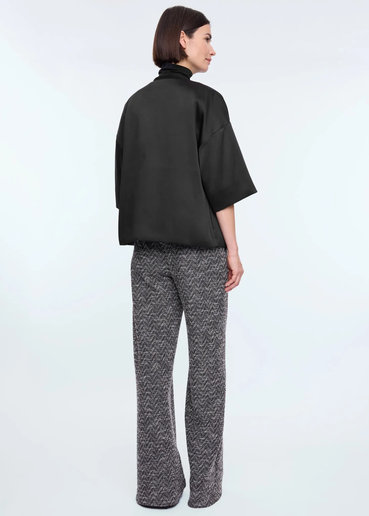 Round neck satin jacket
