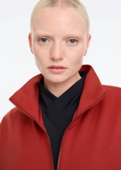 Smooth indoor jacket