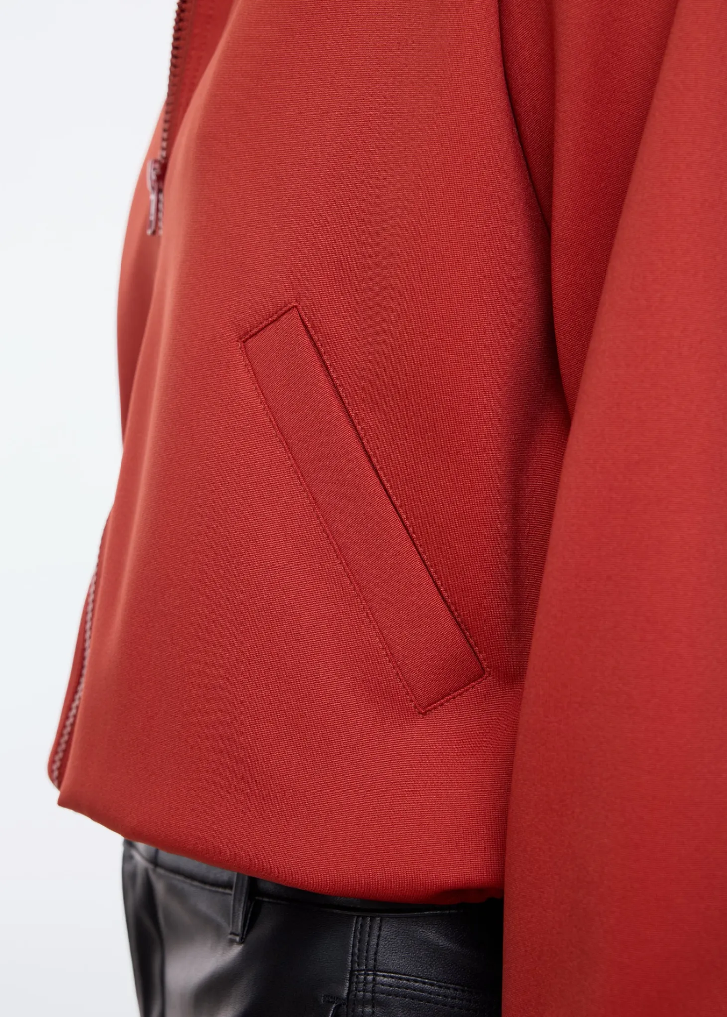 Smooth indoor jacket
