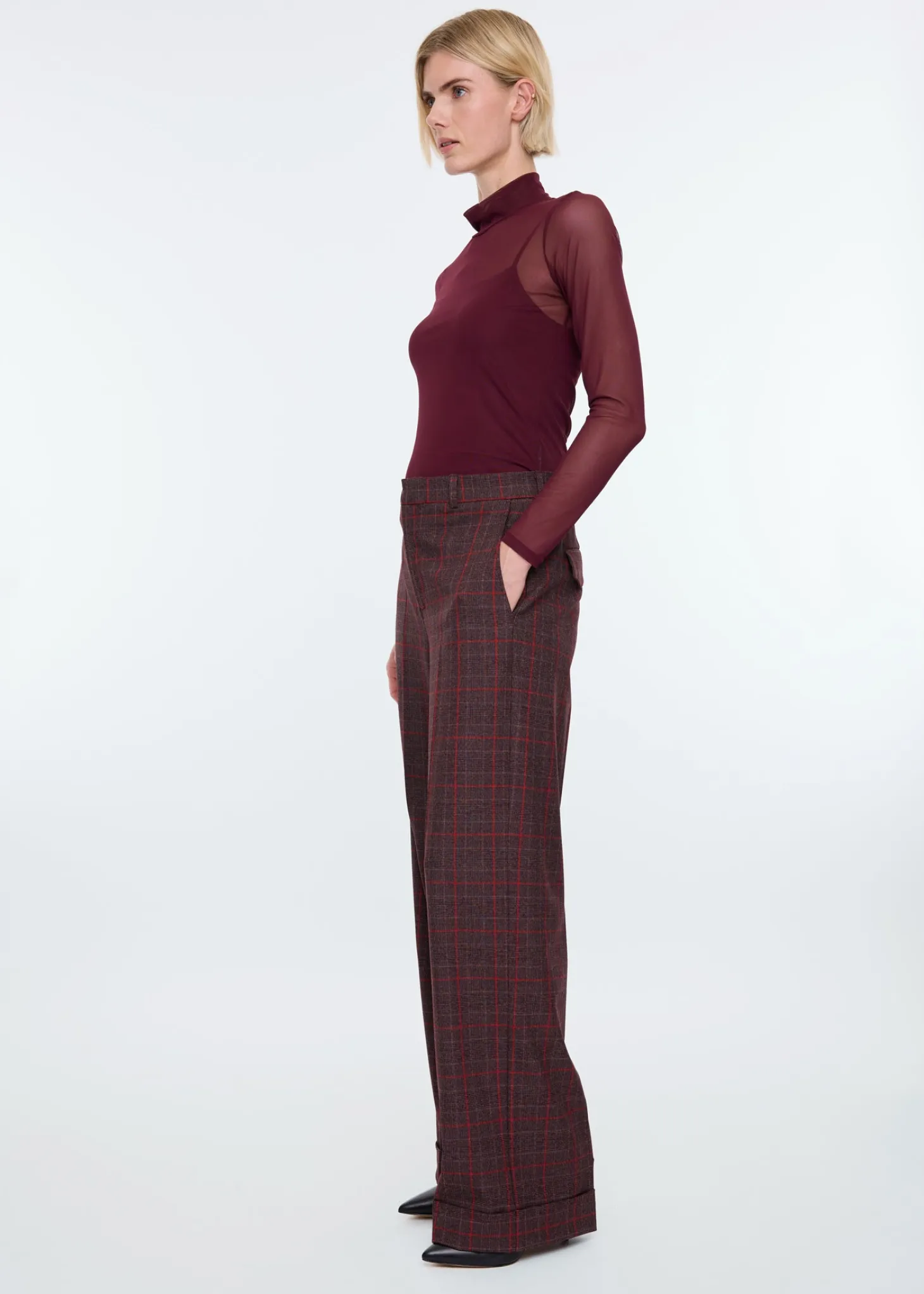 Solid mesh col