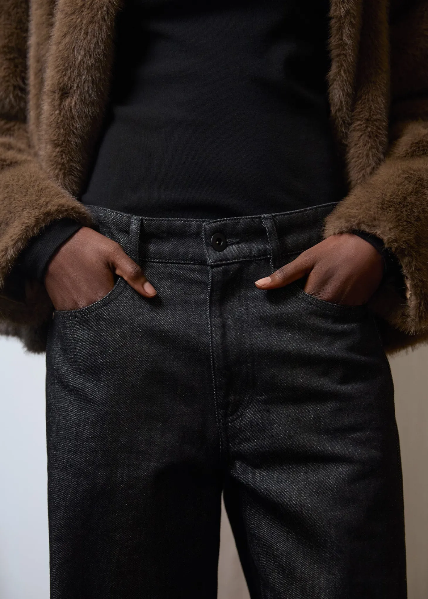 Straight leg washed jeans