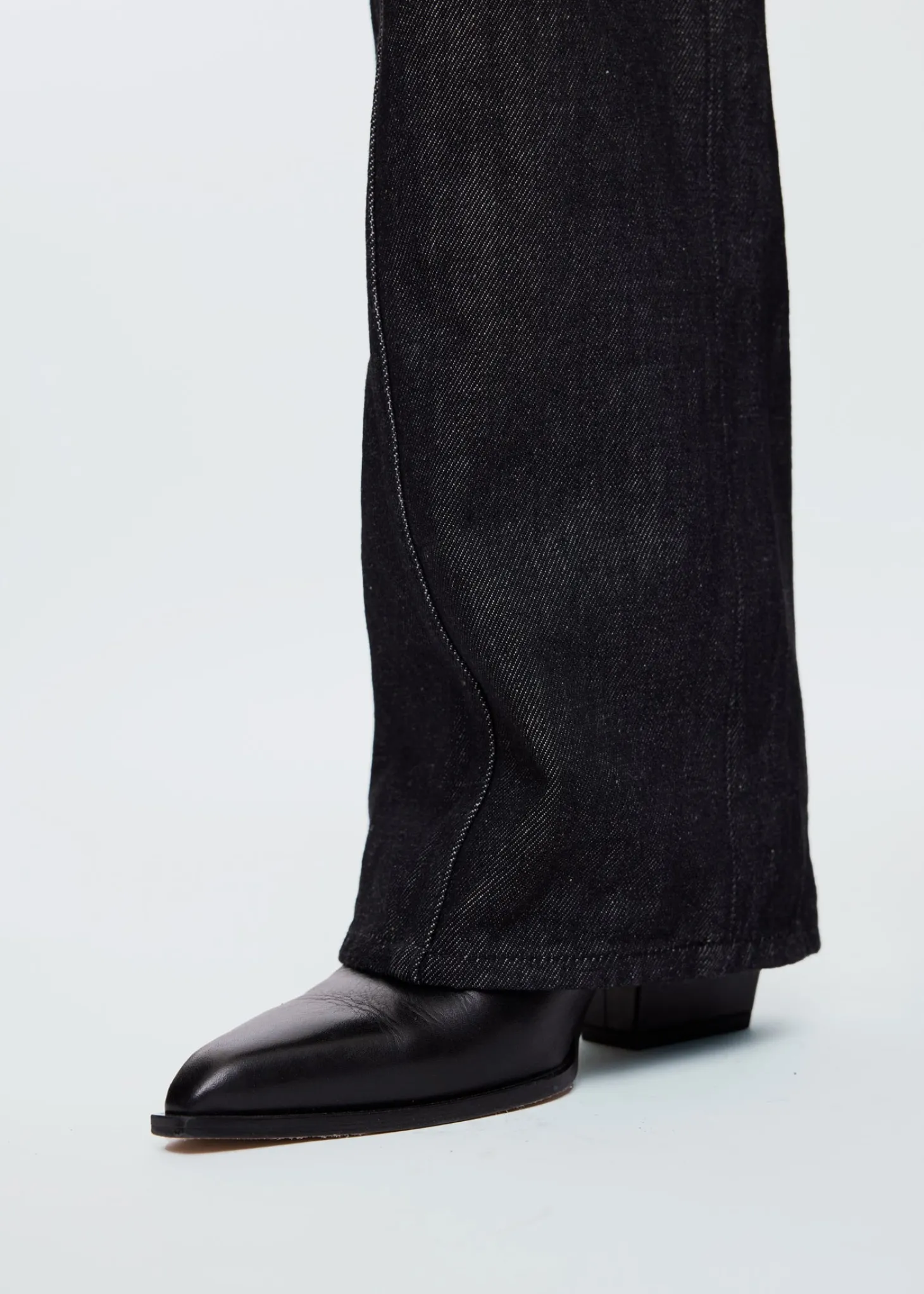 Straight leg washed jeans