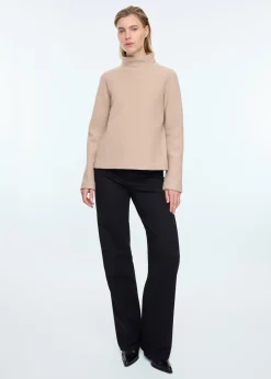 Turtle curl wool sweater