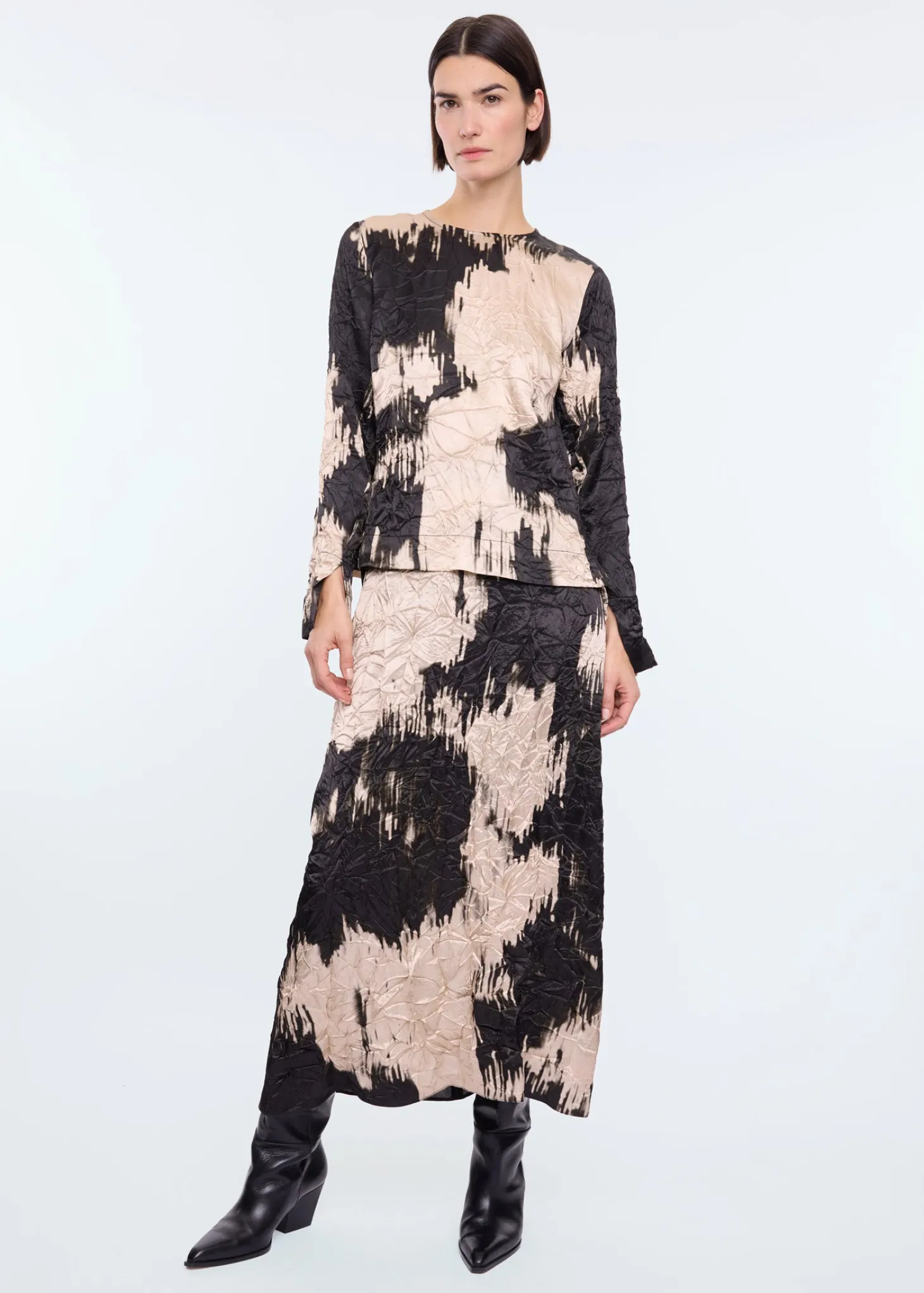 Wrinkle champagne skirt