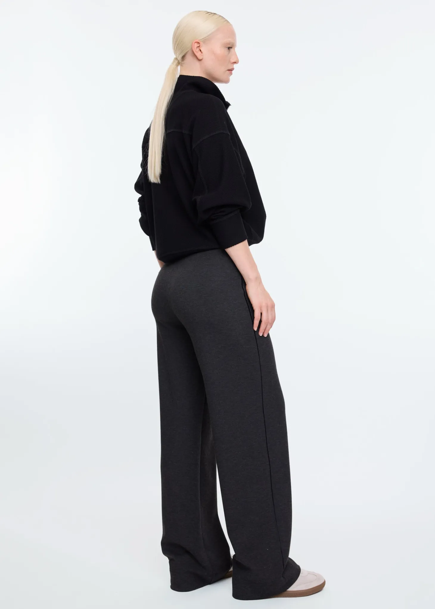 Zip up struc sweater